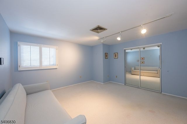 11 Cerone Ct, West Orange Twp., NJ 07052