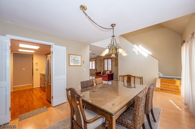 11 Cerone Ct, West Orange Twp., NJ 07052