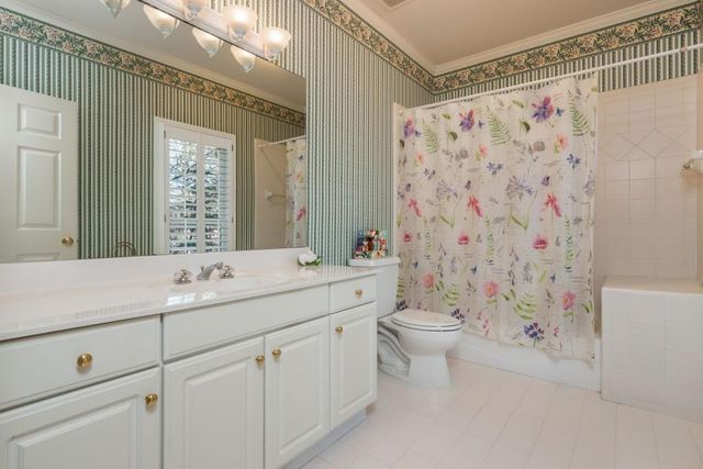 530 Kings County Court, Milton, GA 30004