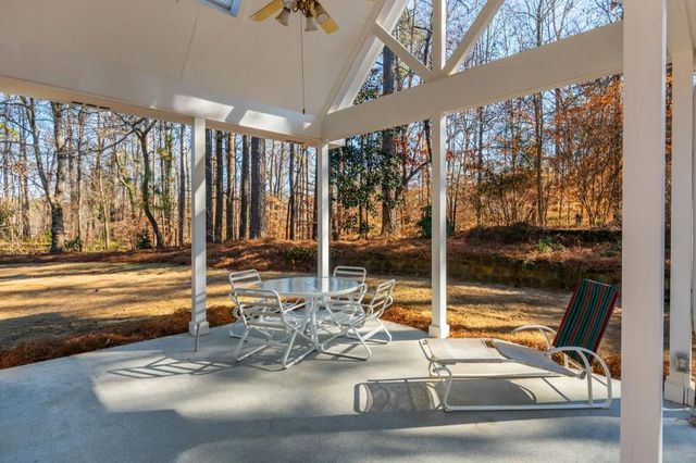 530 Kings County Court, Milton, GA 30004