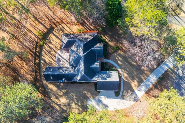 530 Kings County Court, Milton, GA 30004