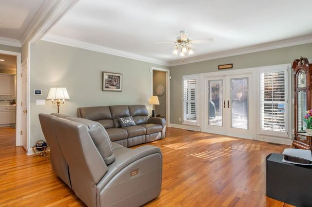 530 Kings County Court, Milton, GA 30004