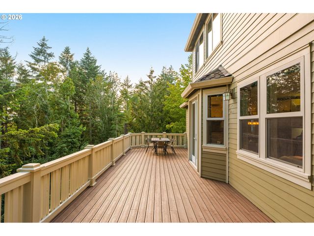 9222 Nw MURDOCK St, Portland, OR 97229