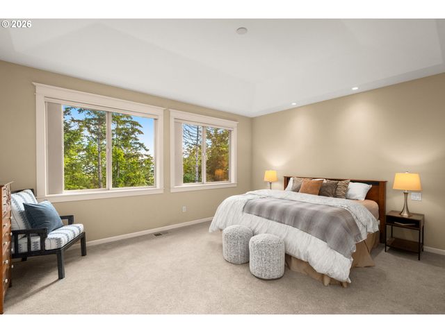 9222 Nw MURDOCK St, Portland, OR 97229
