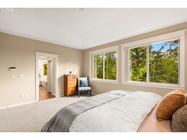9222 Nw MURDOCK St, Portland, OR 97229