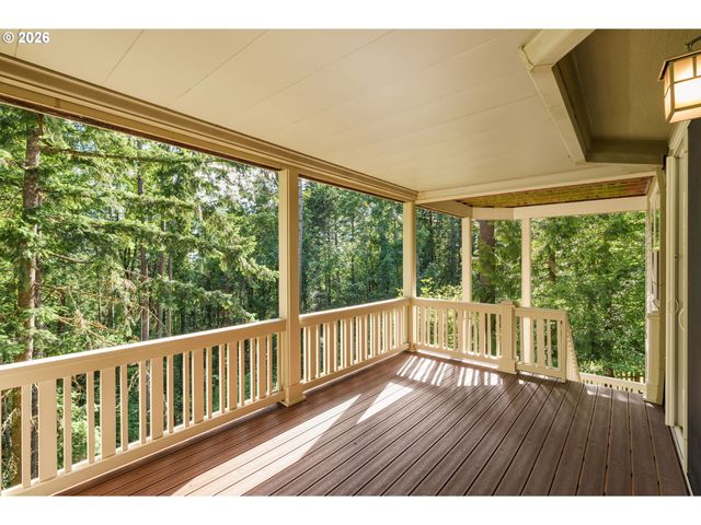 9222 Nw MURDOCK St, Portland, OR 97229