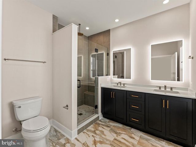 2015 TYSONS RIDGELINE RD, Falls Church, VA 22043