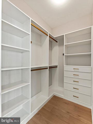 2015 TYSONS RIDGELINE RD, Falls Church, VA 22043