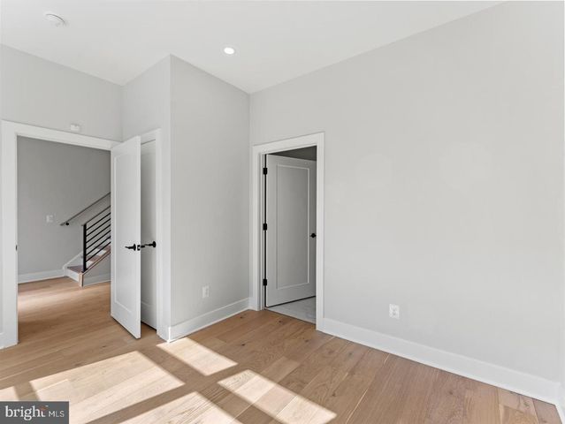 2015 TYSONS RIDGELINE RD, Falls Church, VA 22043