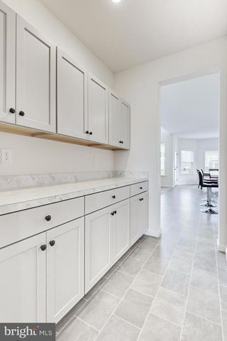 1525 VILLAGE RD, Strasburg, PA 17579