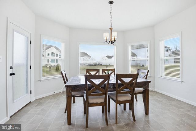 1525 VILLAGE RD, Strasburg, PA 17579