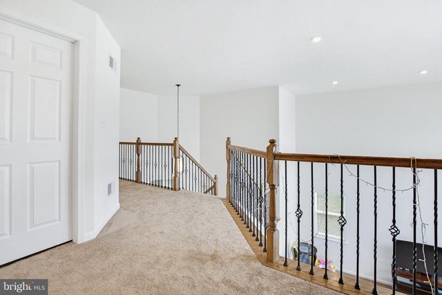 1525 VILLAGE RD, Strasburg, PA 17579