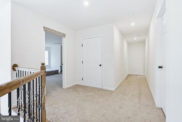 1525 VILLAGE RD, Strasburg, PA 17579