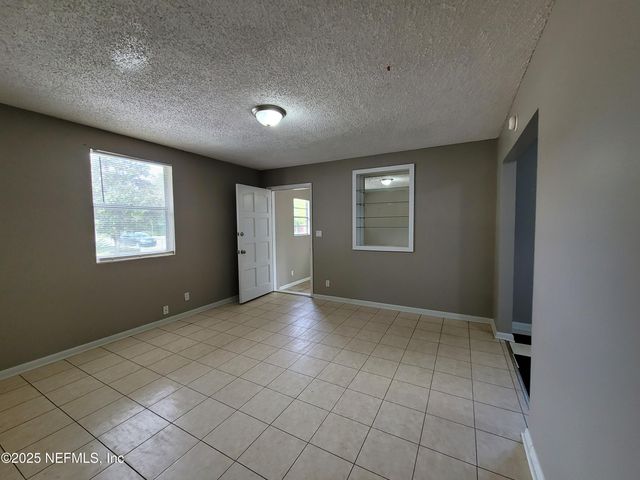 1650 W 14TH Street, Jacksonville, FL 32209