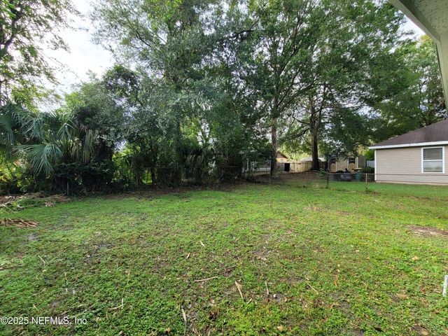 1650 W 14TH Street, Jacksonville, FL 32209