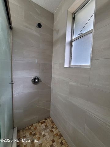 1650 W 14TH Street, Jacksonville, FL 32209