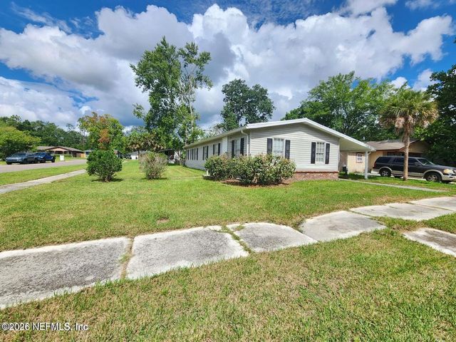 5827 AUGO Lane, Jacksonville, FL 32244