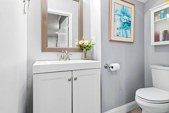 242 W 5th St 1, Boston, MA 02127