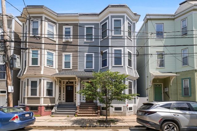 242 W 5th St 1, Boston, MA 02127