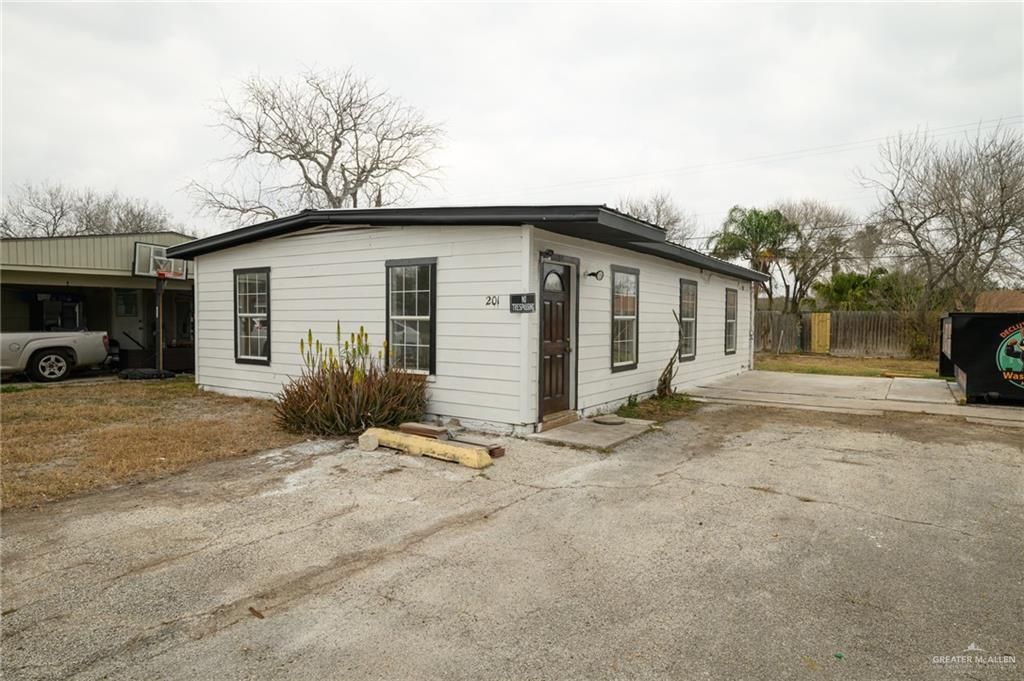 201-203 McGregor Avenue, Harlingen, TX 78550