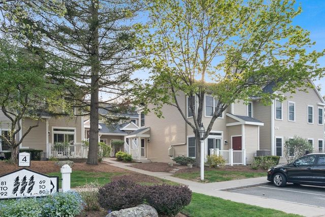 73 Bradford Commons Ln. 73, Braintree, MA 02184