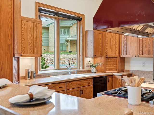 7144 Fox Paw Trail, Littleton, CO 80125