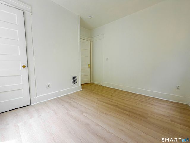 445 Dixwell Avenue, New Haven, CT 06511
