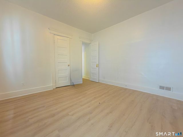 445 Dixwell Avenue, New Haven, CT 06511