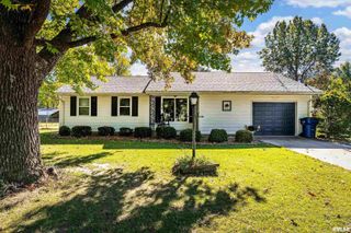 1514 E CLEVELAND Street, West Frankfort, IL 62896