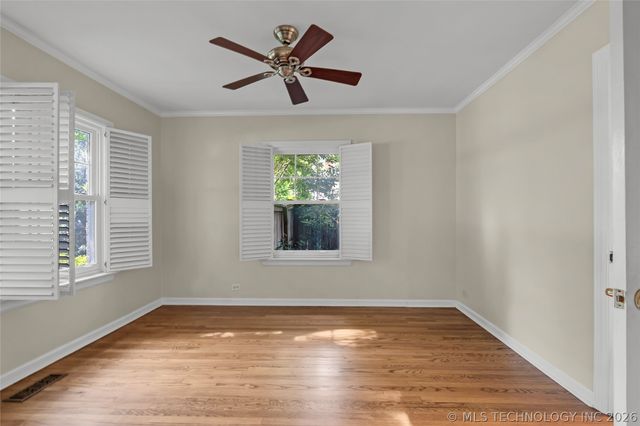 2502 S Columbia Place, Tulsa, OK 74114