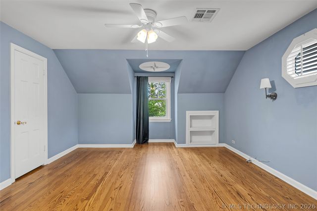 2502 S Columbia Place, Tulsa, OK 74114