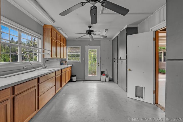 2502 S Columbia Place, Tulsa, OK 74114