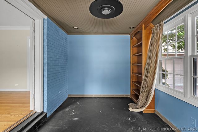 2502 S Columbia Place, Tulsa, OK 74114