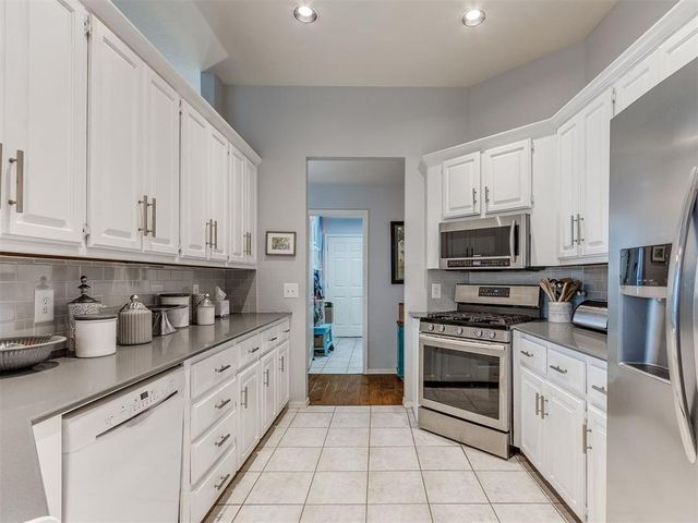 8425 NW 77th Place, Oklahoma City, OK 73132