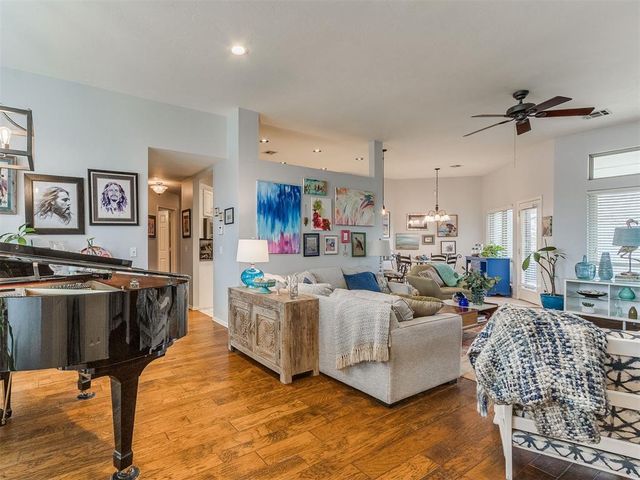 8425 NW 77th Place, Oklahoma City, OK 73132