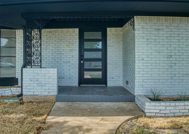 1523 Crescent Drive, Sherman, TX 75092