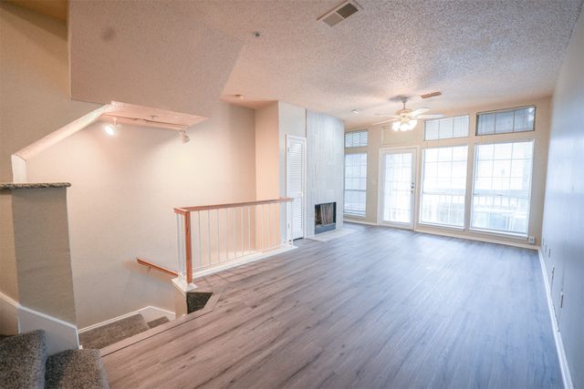 7474 Fair Oaks Avenue 7405, Dallas, TX 75231