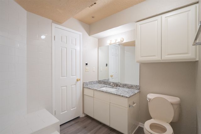 7474 Fair Oaks Avenue 7405, Dallas, TX 75231