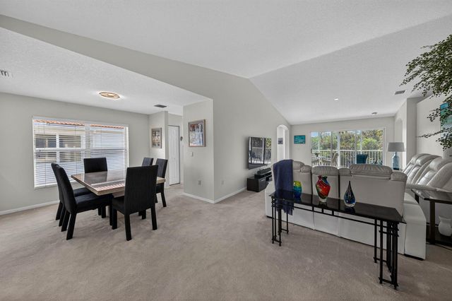 7676 Springwater Place 201, Boynton Beach, FL 33437