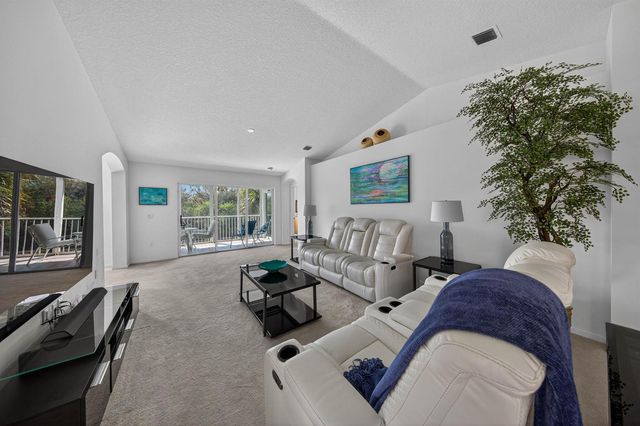 7676 Springwater Place 201, Boynton Beach, FL 33437