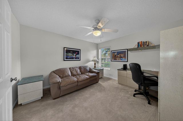 7676 Springwater Place 201, Boynton Beach, FL 33437