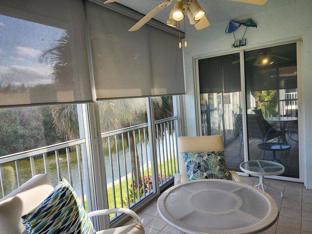 7676 Springwater Place 201, Boynton Beach, FL 33437