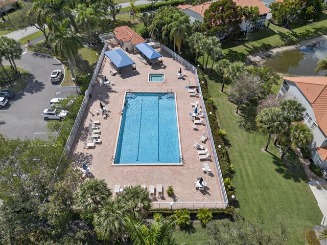 7676 Springwater Place 201, Boynton Beach, FL 33437