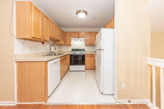 1867 Lindsay Lane, Ann Arbor, MI 48104