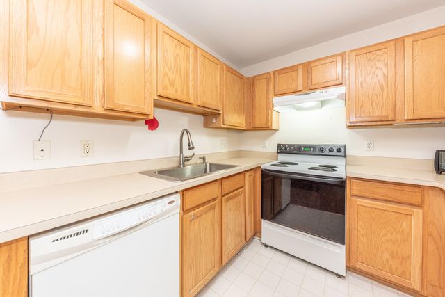 1867 Lindsay Lane, Ann Arbor, MI 48104