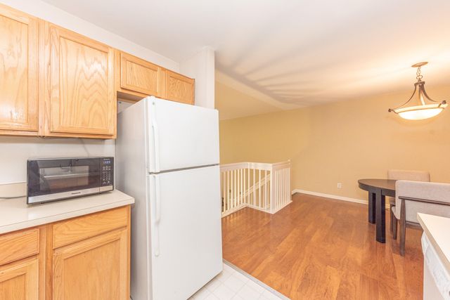 1867 Lindsay Lane, Ann Arbor, MI 48104