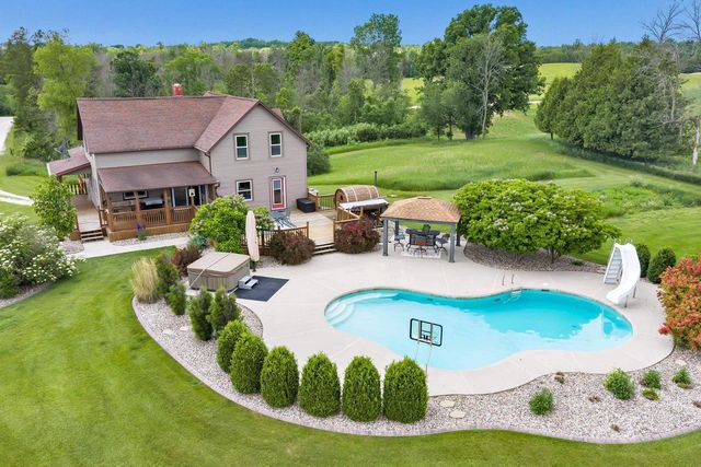 17111 KVITEK ROAD, Maribel, WI 54227