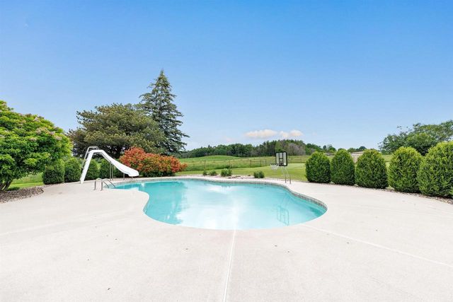 17111 KVITEK ROAD, Maribel, WI 54227