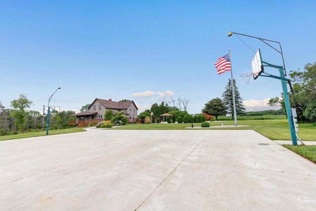 17111 KVITEK ROAD, Maribel, WI 54227