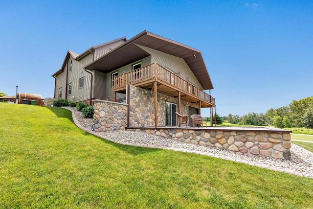 17111 KVITEK ROAD, Maribel, WI 54227